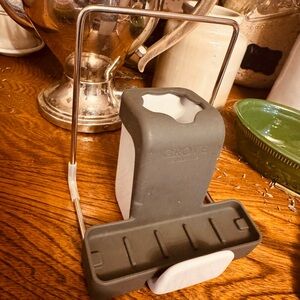 Grove Collaborative Sink Caddy soap/sponge, brush & Towel Holder ceramic/silic
